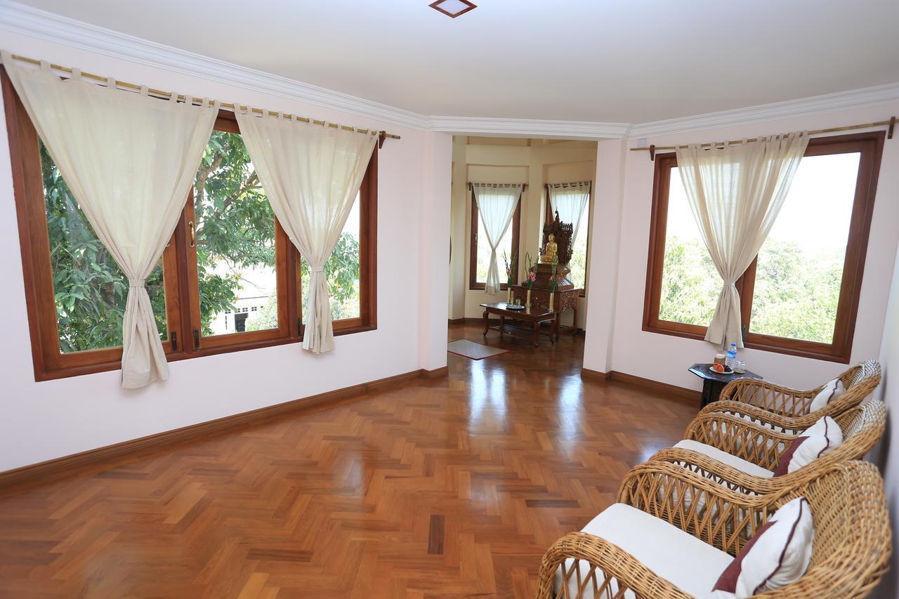 Mango Hill Inn Yangon Exterior photo
