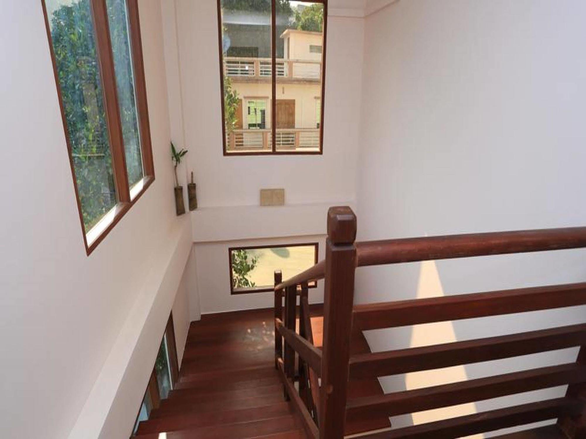 Mango Hill Inn Yangon Exterior photo