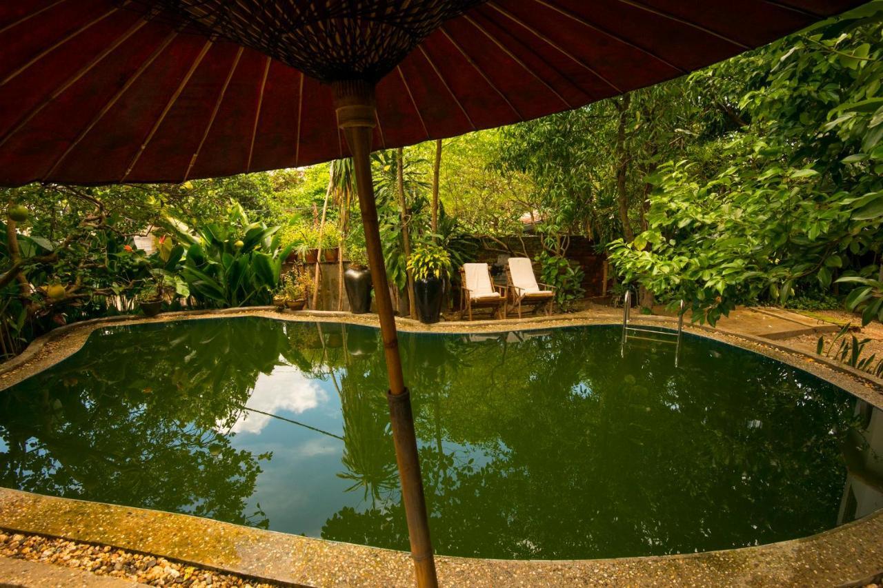 Mango Hill Inn Yangon Exterior photo